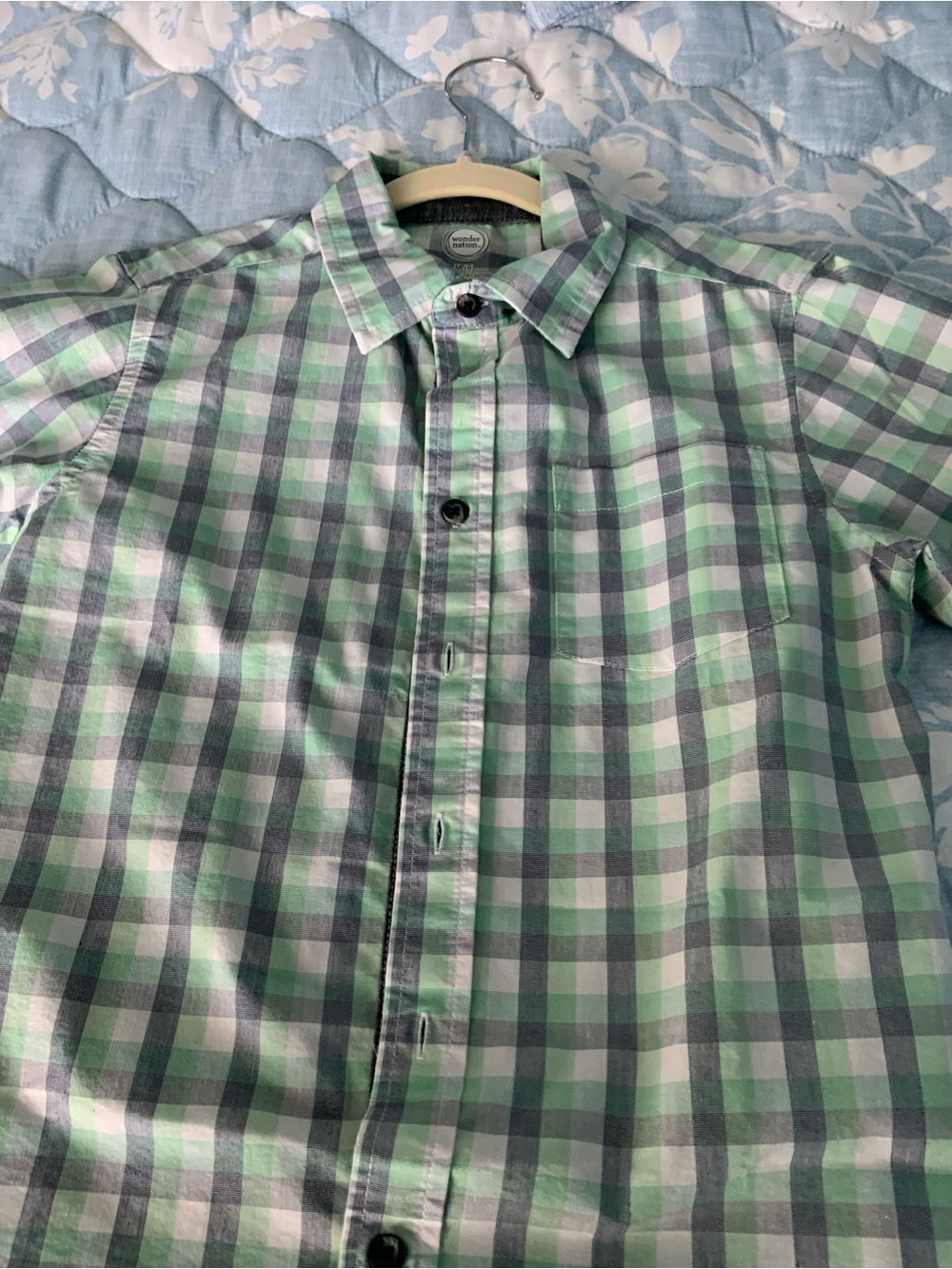 Bundle of NWT and like new boys shirts - Picture 15 of 15